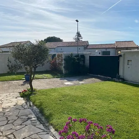 Maison De Famille Ile De Re 3 Etoiles *