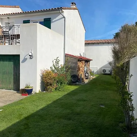 Prázdninový dům Maison De Famille Ile De Re 3 Etoiles *